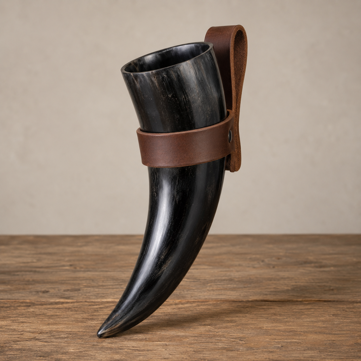 Medium Drinking Horn with Leather Belt Frog